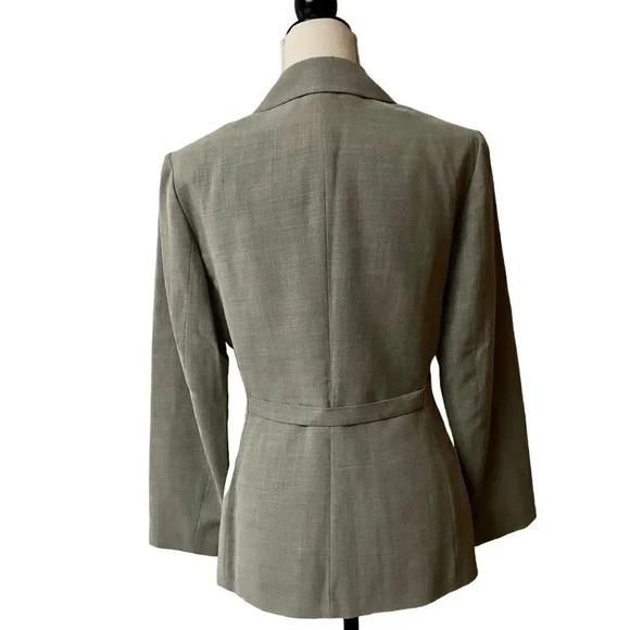 Tahari Gray Wool Blend Vintage Blazer Hidden Buttons Size 8 Classic Workwear - Picture 3 of 14